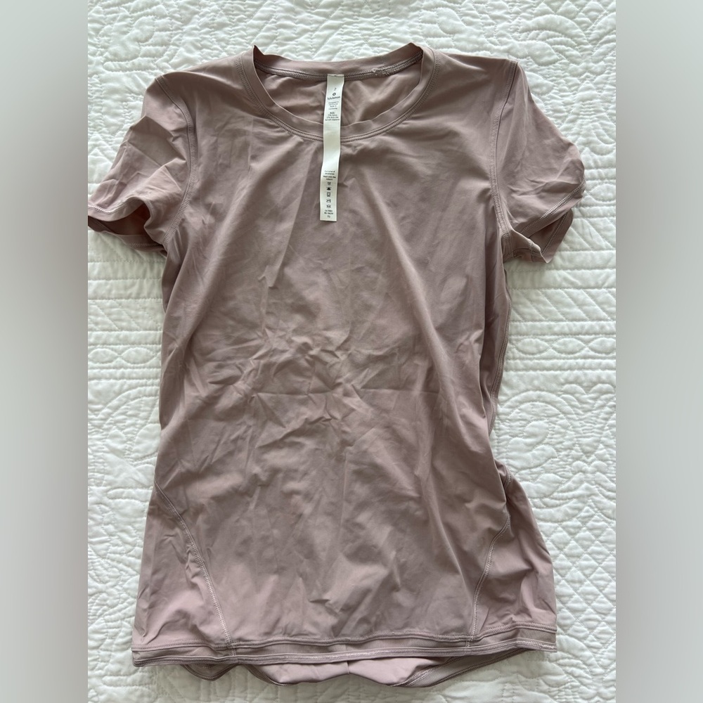 Lululemon Tee